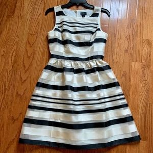 Banana Republic - Fit & Flare Party Dress